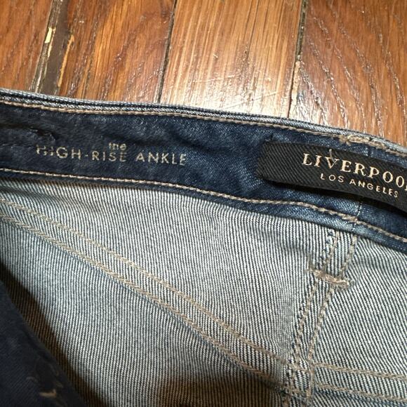 Liverpool Los Angeles The High Rise Ankle Jeans Blue Fade Distressed 4 27x28 - Picture 7 of 10